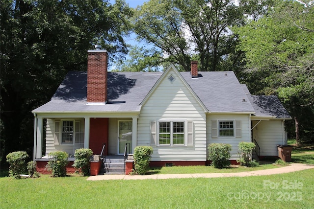 1541 Kings Rd, Shelby, NC 28150 - bungalow-style home featuring a chimney, a front lawn, a porch, and crawl space