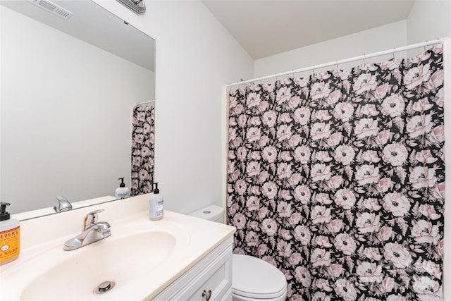 5914 Redding Rd, Charlotte, NC 28216 - full bathroom featuring vanity and curtained shower
