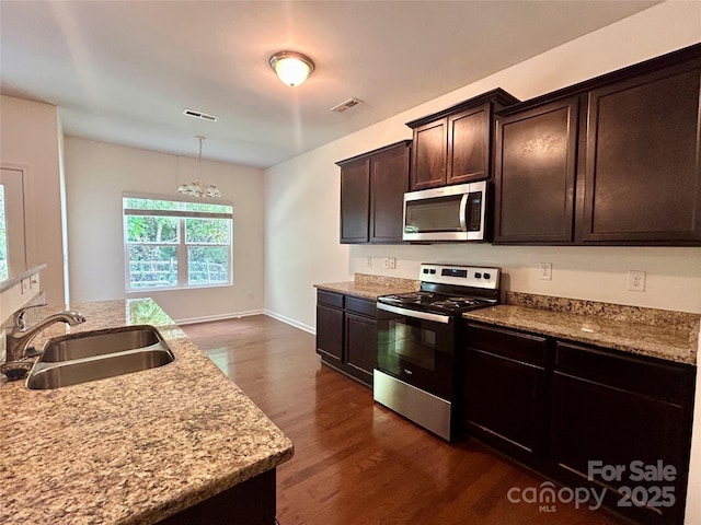 8320 Suttonview Dr, Charlotte, NC 28269 - photo 9