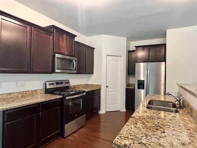 8320 Suttonview Dr, Charlotte, NC 28269 - photo 10