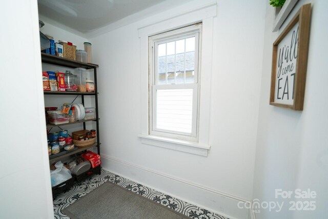 1712 Umstead St, Charlotte, NC 28205 - view of pantry