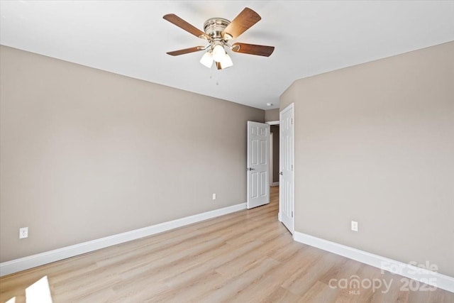 1033 12th Avenue Dr NW, Hickory, NC 28601 - spare room featuring light wood-style flooring and a ceiling fan