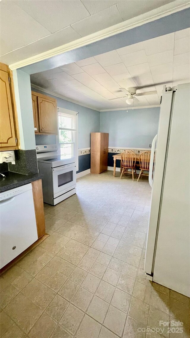 300 Gurley St, Kannapolis, NC 28081 - photo 17
