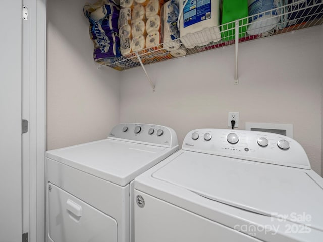 8516 Paw Valley Ln, Charlotte, NC 28214 - laundry room featuring washer and clothes dryer