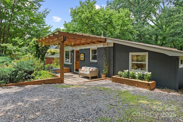 207 S Oconeechee Ave, Black Mountain, NC 28711 - photo 1