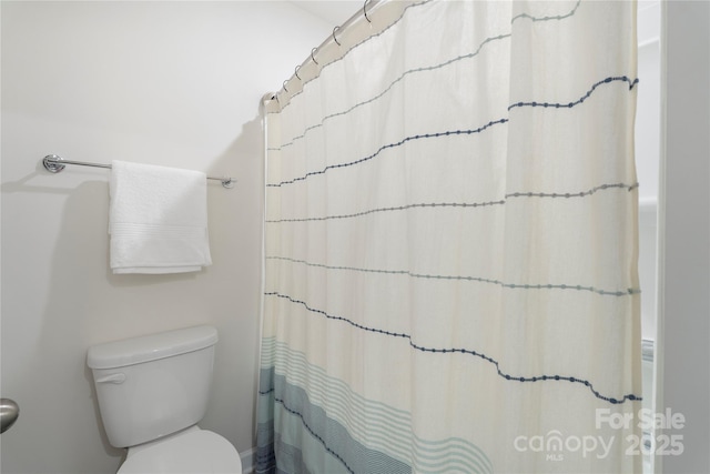 135 Orson Oaks Ln, Pineville, NC 28134 - bathroom featuring curtained shower