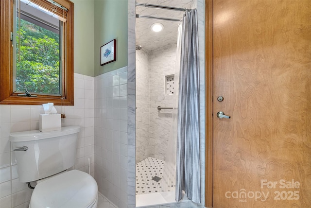23 Indigo Way, Hendersonville, NC 28739 - bathroom with tile walls and tiled shower