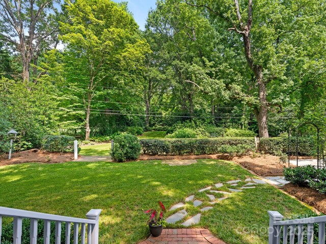 827 Museum Dr, Charlotte, NC 28207 - photo 30