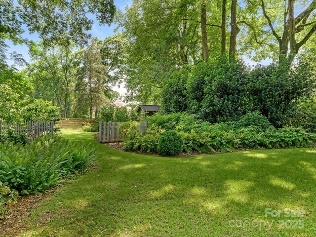 827 Museum Dr, Charlotte, NC 28207 - photo 37