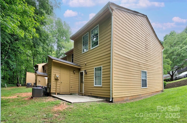 3919 Briarhill Dr, Charlotte, NC 28215 - photo 14