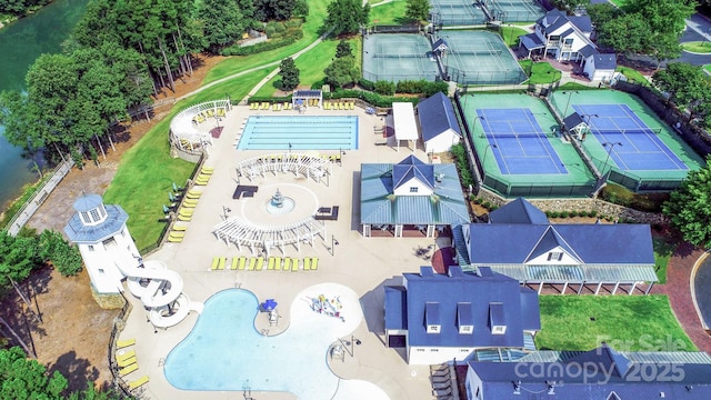 114 Thurstons Way, Mooresville, NC 28117 - aerial view of a pool