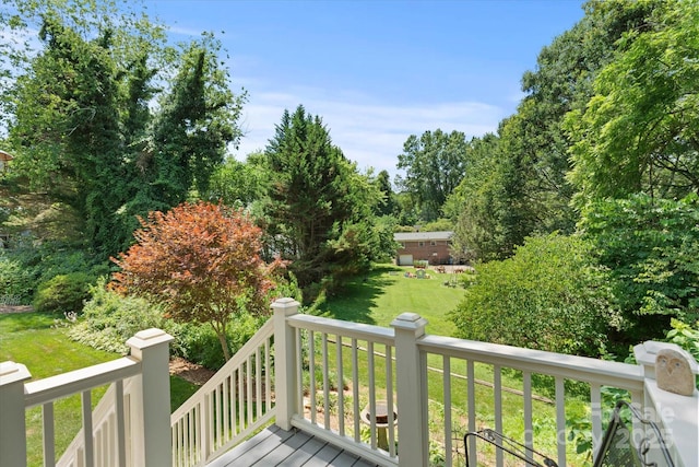 747 9th St NW, Hickory, NC 28601 - wooden deck with a yard
