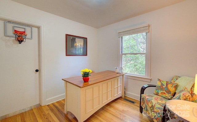 207 Buncombe St, Hendersonville, NC 28739 - office space with light wood finished floors and baseboards