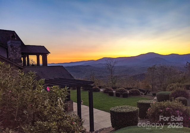 241 Rock Ledge Dr, Lake Lure, NC 28746