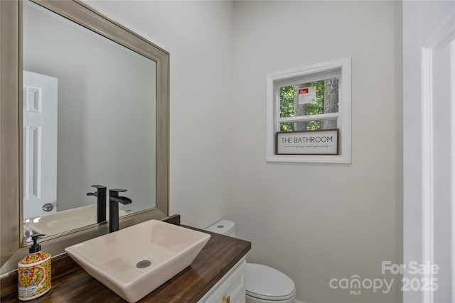 6800 Augustine Way, Charlotte, NC 28270 - bathroom with toilet and vanity