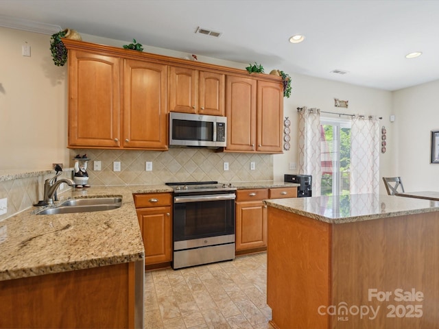 10409 Dominion Village Dr, Charlotte, NC 28269 - photo 17