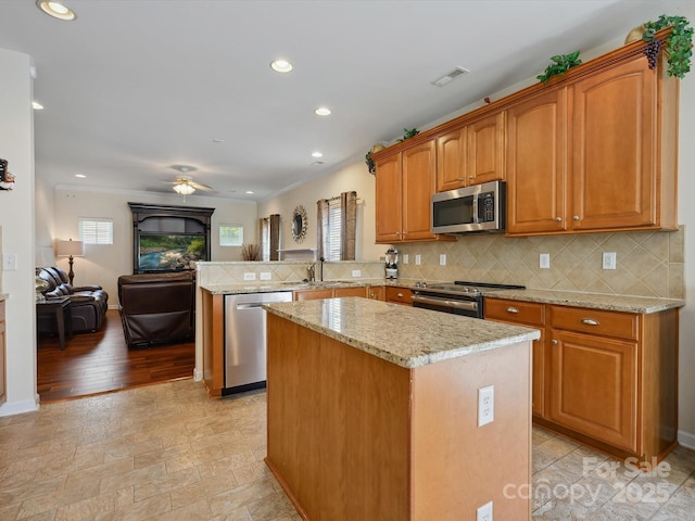 10409 Dominion Village Dr, Charlotte, NC 28269 - photo 18