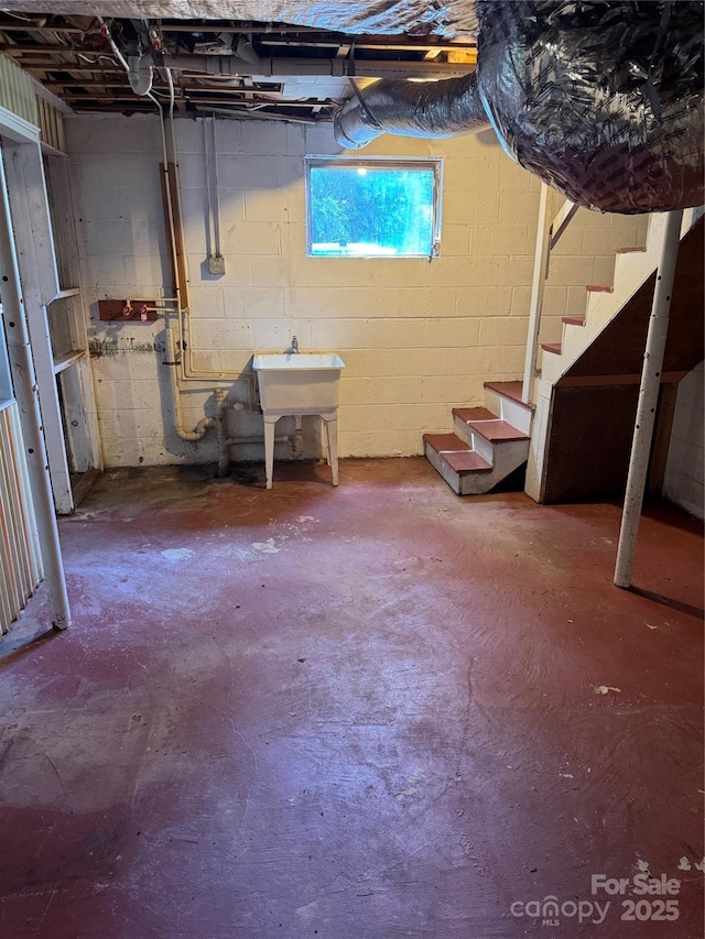 1239 8th St NE, Hickory, NC 28601 - below grade area featuring stairway