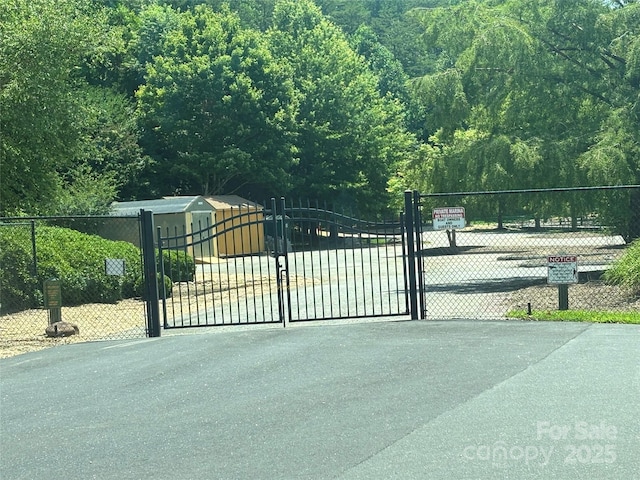 28 Fallen Tree Ln, Mill Spring, NC 28756