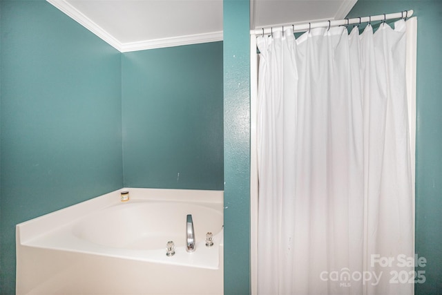 4732 Meadowfield Rd Unit L35, Charlotte, NC 28215 - full bathroom with a bath and ornamental molding