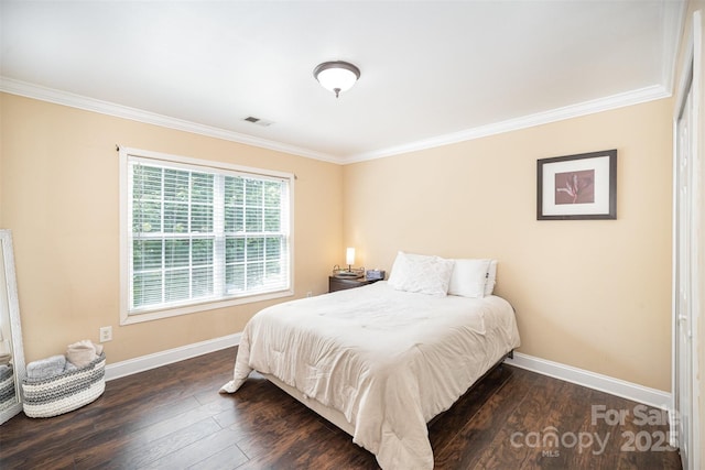 4732 Meadowfield Rd Unit L35, Charlotte, NC 28215 - bedroom with crown molding and wood finished floors