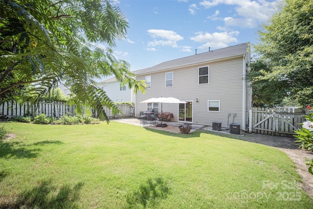 4732 Meadowfield Rd Unit L35, Charlotte, NC 28215 - rear view of house featuring a gate, a patio, and a fenced backyard