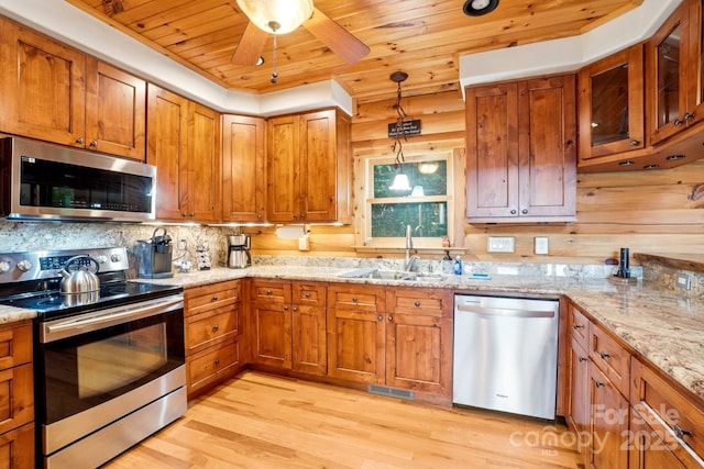 1253 Forest Dr, Maggie Valley, NC 28751 - photo 5