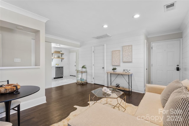 404 Wakefield Dr Unit C, Charlotte, NC 28209 - living room featuring ornamental molding, wood finished floors, and recessed lighting