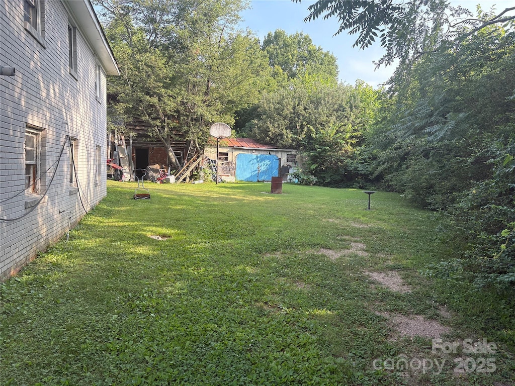 2103 Clawson Ave, Kannapolis, NC 28081 - view of grassy yard