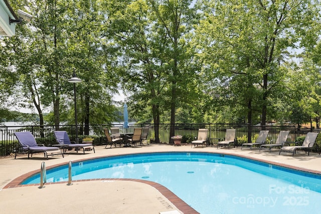 795 Peninsula Dr, Davidson, NC 28036 - community pool featuring a patio