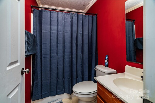 958 Hillard Ln, Lincolnton, NC 28092 - full bath with vanity, a textured ceiling, crown molding, and a shower with curtain