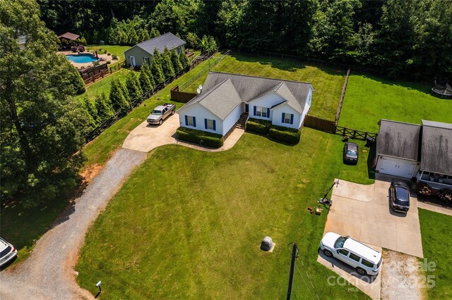 958 Hillard Ln, Lincolnton, NC 28092 - view of subject property featuring a pool