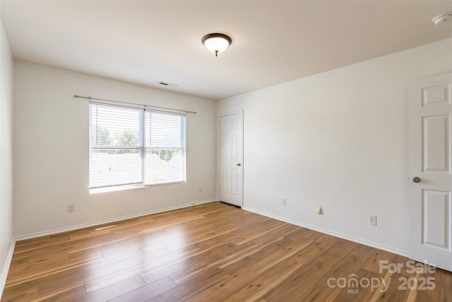 2357 Riding Trail Rd, Gastonia, NC 28054 - unfurnished room featuring light wood finished floors and a smoke detector