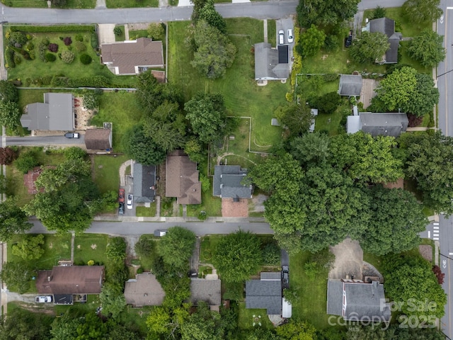 321 Ehringhaus St, Hendersonville, NC 28739 - aerial view of property's location featuring nearby suburban area
