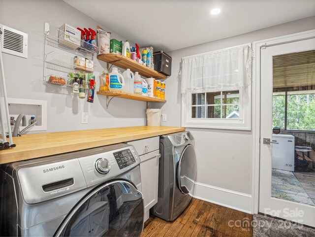 321 Ehringhaus St, Hendersonville, NC 28739 - laundry area featuring washer and clothes dryer, dark wood finished floors, and recessed lighting