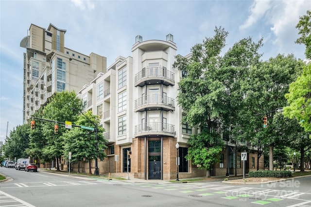 525 E 6th St, Charlotte, NC 28202 - photo 1