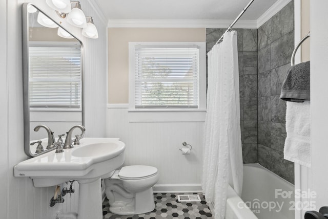 211 Woodland Rd, Tryon, NC 28782 - full bathroom featuring crown molding, shower / tub combo with curtain, wainscoting, and tile patterned floors
