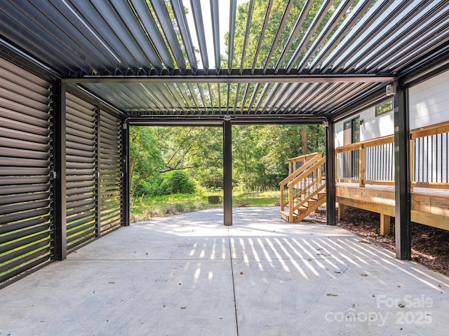 6548 Emerald Isle Dr, Sherrills Ford, NC 28673 - garage with a carport