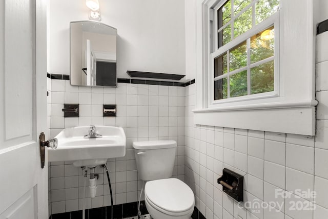 728 Blanton St, Shelby, NC 28150 - half bath featuring tile walls and toilet