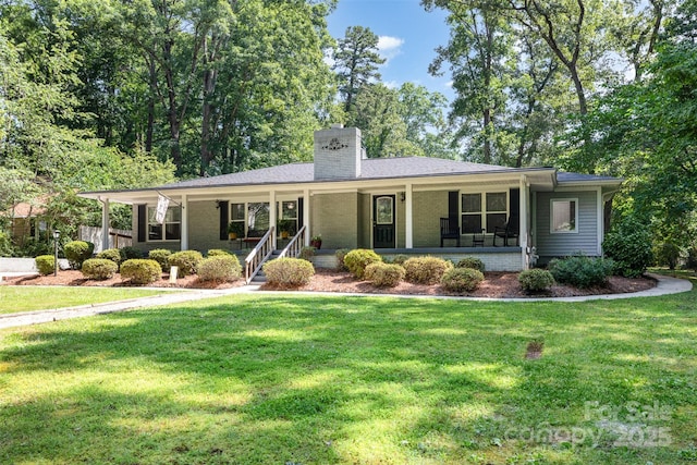 304 W Colonial Dr, Salisbury, NC 28144 - ranch-style home with a chimney and a front yard