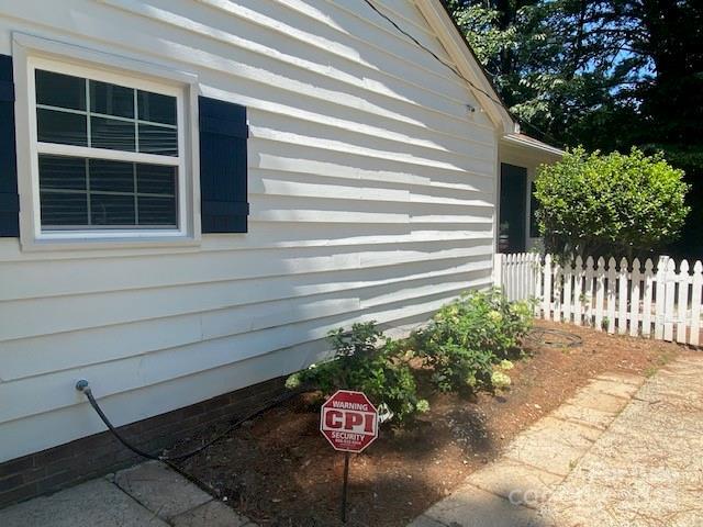 709 Falls Church Rd, Charlotte, NC 28270 - photo 22