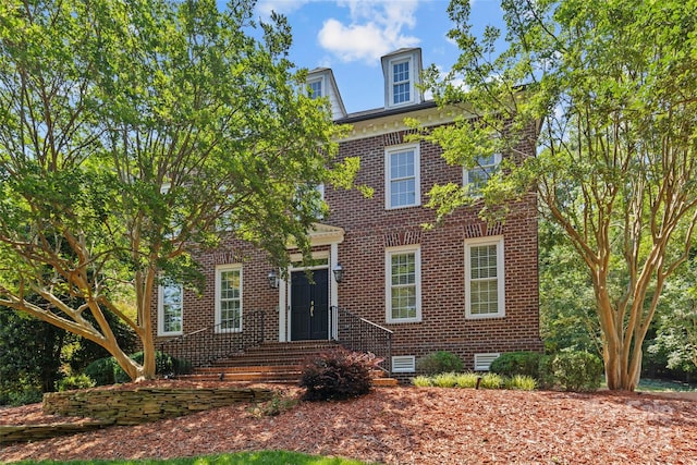 1019 Westlake Dr, Kannapolis, NC 28081 - colonial inspired home with brick siding and crawl space