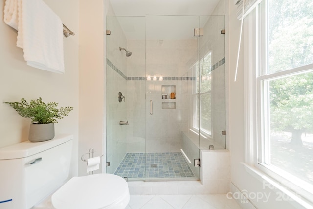 6412 Boykin Spaniel Rd, Charlotte, NC 28277 - full bath featuring a shower stall and healthy amount of natural light