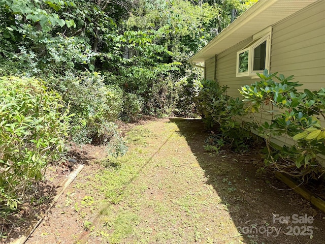 123 Avondale Ridge Rd, Asheville, NC 28803 - view of yard