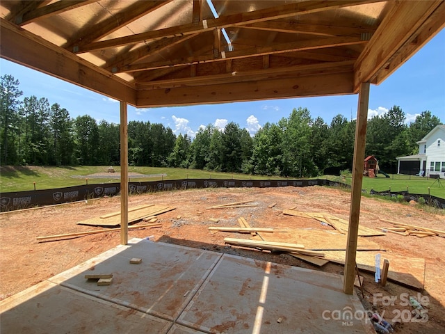 6140 Balham Ct Unit Ken0059, Charlotte, NC 28215 - view of patio / terrace with view of scattered trees