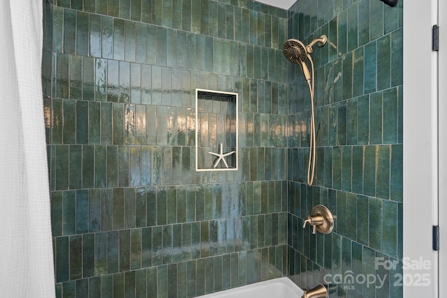 4209 Windwood Cir, Charlotte, NC 28226 - bathroom with shower / tub combo