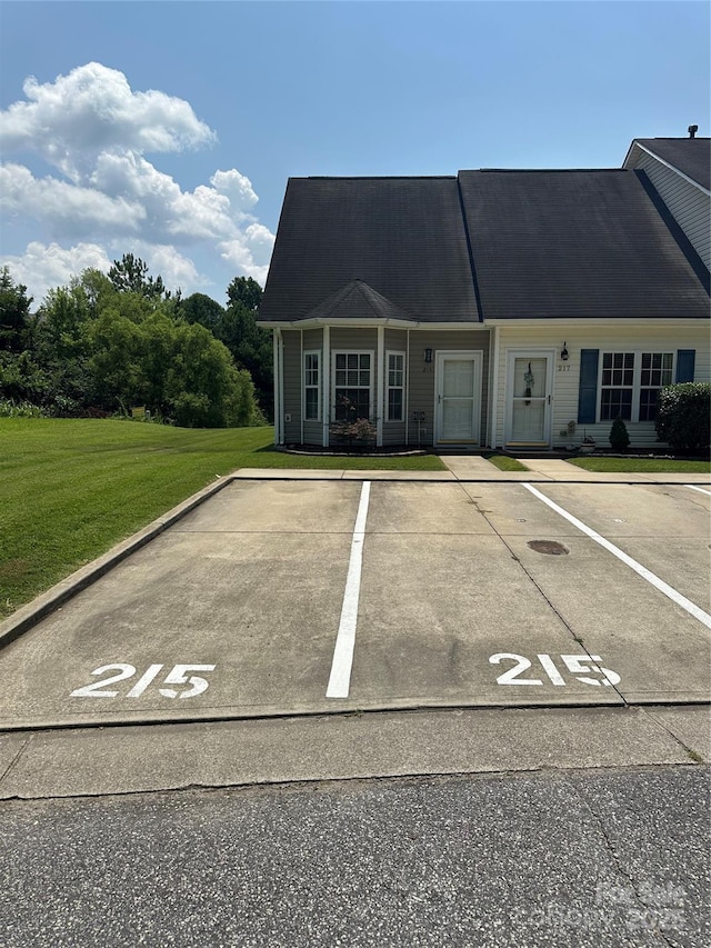 215 Linkside Ct SE, Lenoir, NC 28645 - view of uncovered parking lot