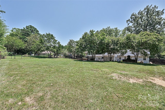 5301 Addison Dr, Charlotte, NC 28211 - view of yard