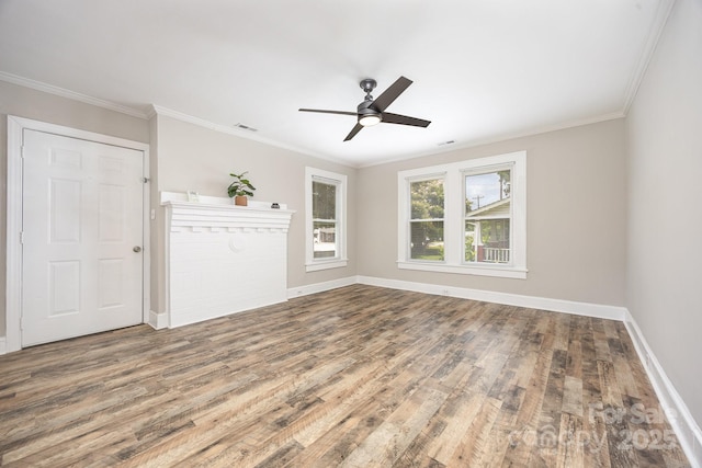 900 N Salisbury Ave, Spencer, NC 28159 - unfurnished room with wood finished floors, a ceiling fan, and crown molding