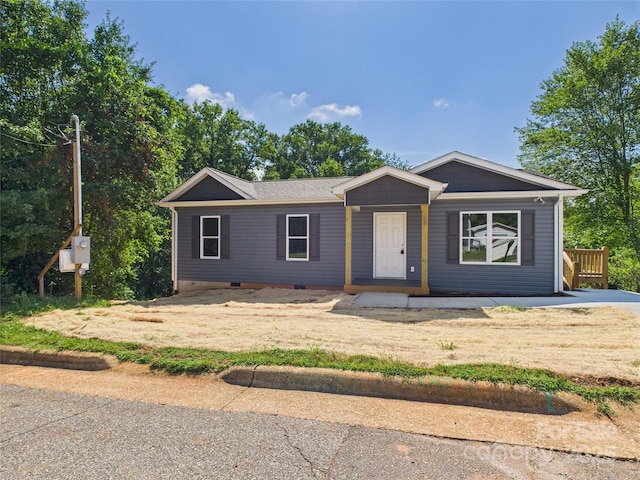 39 Pearl St, Granite Falls, NC 28630 - view of front of property with crawl space